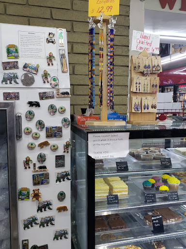 Grocery Store «Village Market», reviews and photos, 40869 Sierra Dr, Three Rivers, CA 93271, USA