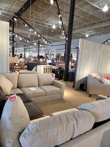 Shopping Mall «Furniture Row Shopping Center», reviews and photos, 1334 N Eastgate Ave, Springfield, MO 65802, USA