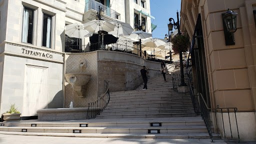 Jewelry Store «Tiffany & Co.», reviews and photos, 210 N Rodeo Dr, Beverly Hills, CA 90210, USA
