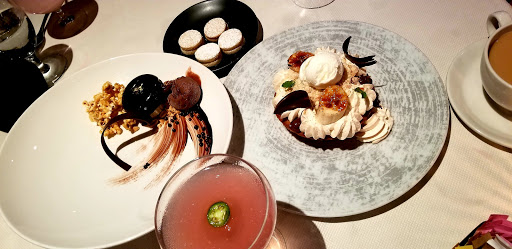 Resort «Sanctuary Camelback Mountain Resort», reviews and photos, 5700 E McDonald Dr, Paradise Valley, AZ 85253, USA