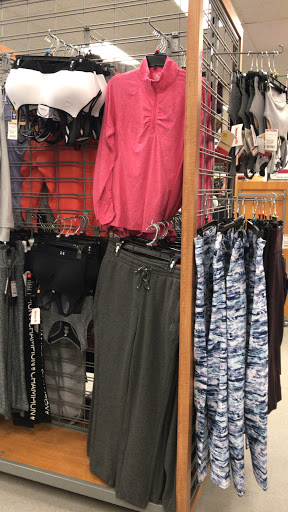 Department Store «T.J. Maxx», reviews and photos, 68 Frontage Rd, East Haven, CT 06512, USA