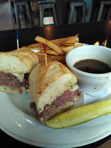 Restaurant «Balloons Restaurant & Night Club», reviews and photos, 20 Monroe St, Ellicottville, NY 14731, USA