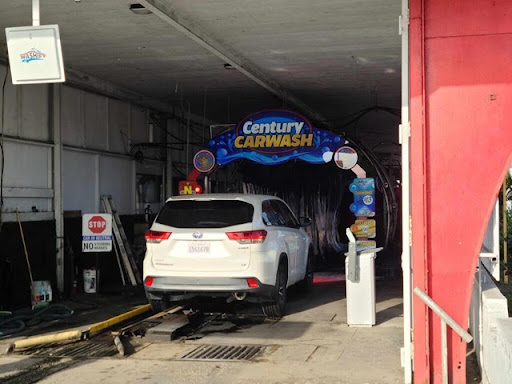Car Wash «Century Car Wash», reviews and photos, 4700 W Century Blvd, Inglewood, CA 90304, USA