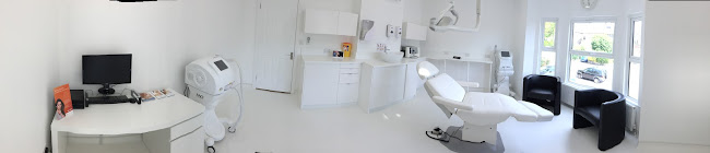 Mulberry Clinics (Medical Aesthetics, Oral Surgery and Dental Implant Centre) - Dentist