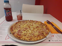Pizza du Pizzeria Pizza Ciné à Mâcon - n°4