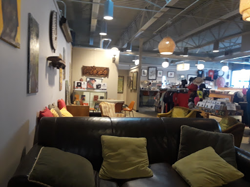 Book Store «Totem Books», reviews and photos, 620 W Court St, Flint, MI 48503, USA