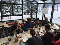 Atmosphère du Restaurant - Le Saint Moritz (Le Corbier) à Villarembert - n°12