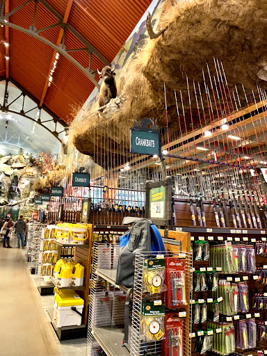 Sporting Goods Store «Bass Pro Shops», reviews and photos, 5160 Cherry Ave, San Jose, CA 95118, USA