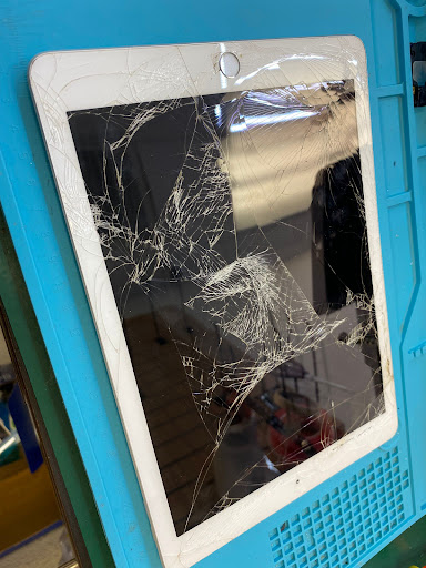 Cell Phone Store «Cell Repair», reviews and photos, 12579 Richmond Ave, Houston, TX 77082, USA