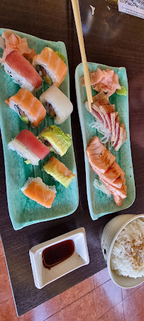 Plats et boissons du Restaurant japonais Sushi de la Jatte à Neuilly-sur-Seine - n°18