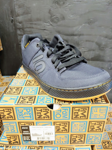 Bicycle Store «Jenson USA Bicycles», reviews and photos, 2410 Wardlow Rd, Corona, CA 92880, USA