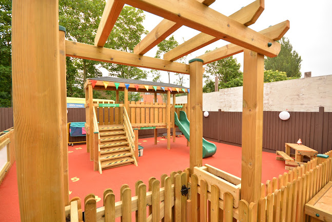 Comments and reviews of Bright Horizons Hendon Day Nursery and Preschool