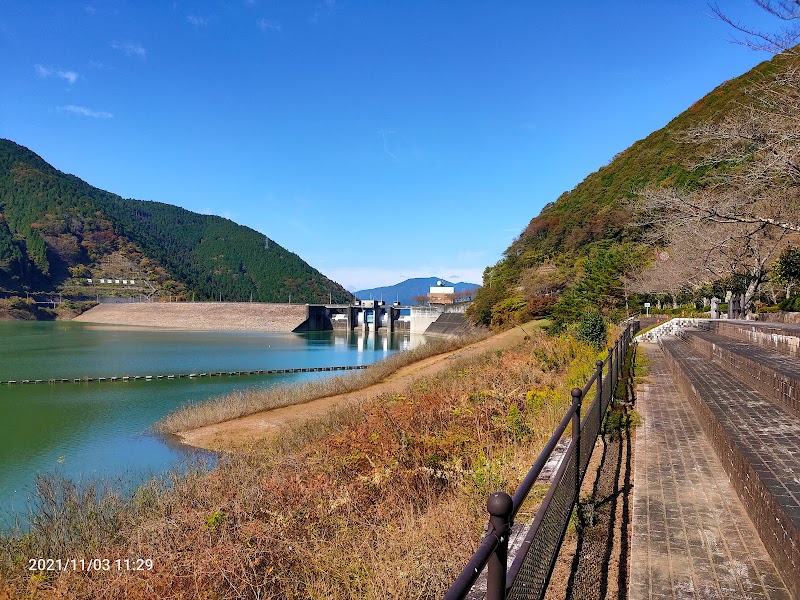 阿木川ダム管理所