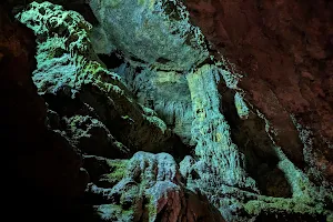 Nanatsugama Limestone Cave image
