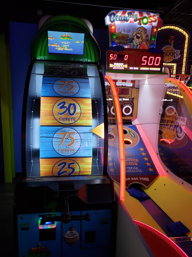 Bowling Alley «Conway Family Bowling Center», reviews and photos, 1010 E Oak St, Conway, AR 72032, USA