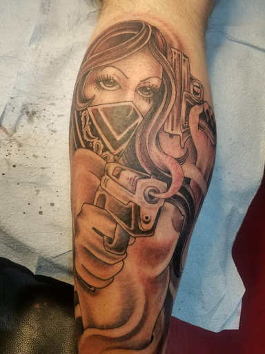 Tattoo Shop «Forever Tattoo», reviews and photos, 2418 16th St, Sacramento, CA 95818, USA