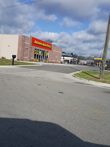 Auto Parts Store «Advance Auto Parts», reviews and photos, 2307 Pocahontas Trail, Quinton, VA 23141, USA
