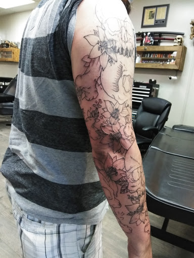 Tattoo Shop «Lambadi City Tattoo», reviews and photos, 6600 Dixie Hwy, Fairfield, OH 45014, USA