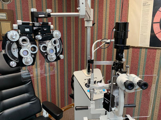 Optometrist «Park Family Eye Care», reviews and photos, 9 S Lincolnway St, North Aurora, IL 60542, USA