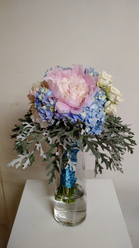 Florist «Milwaukie Floral and Garden», reviews and photos, 3306 SE Lake Rd, Milwaukie, OR 97222, USA