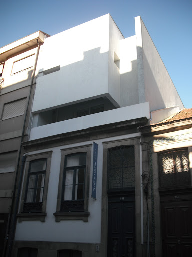 Galeria Porto Oriental, Unipessoal Lda