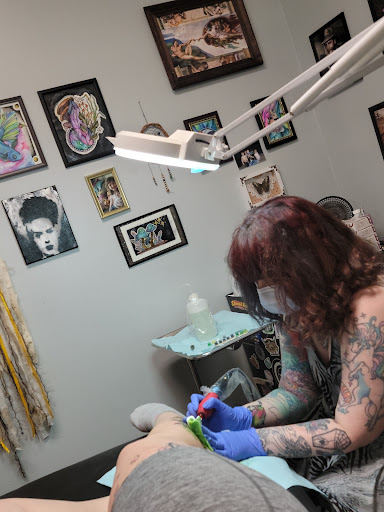 Tattoo Shop «Cherokee Creek Tattoo», reviews and photos, 32449 Ford Rd, Garden City, MI 48135, USA