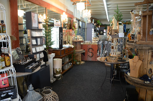 Florist «Sharp Floral & Gifts», reviews and photos, 584 Broadway Ave, New Johnsonville, TN 37134, USA