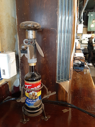 Coffee Shop «Nervous Dog Coffee Bar & Roaster», reviews and photos, 1530 W Market St, Akron, OH 44313, USA