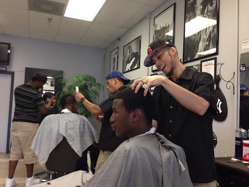 Barber Shop «DaShop Barber Shop», reviews and photos, 9521 S Orange Blossom Trail, Orlando, FL 32837, USA