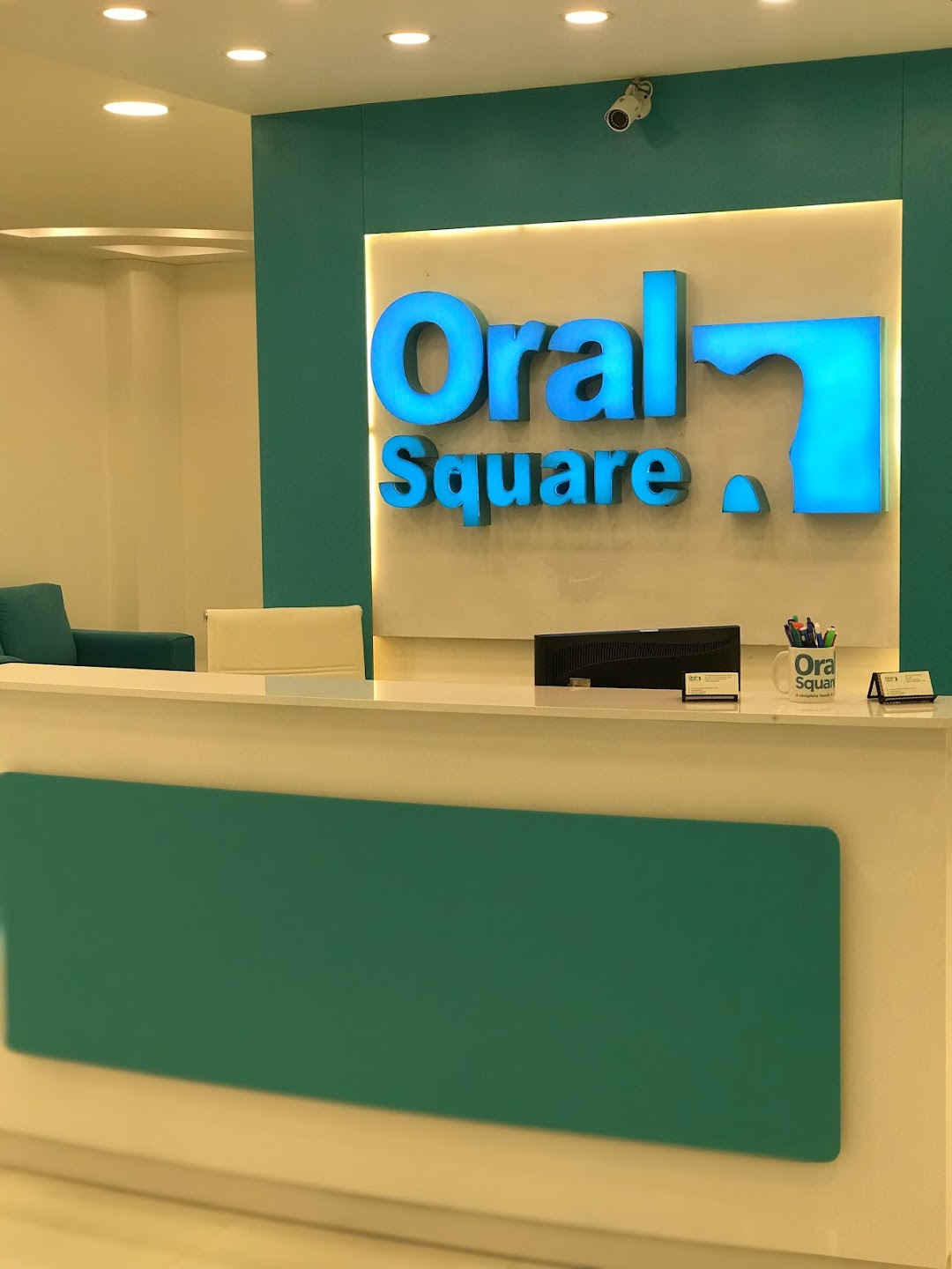 Oral Square