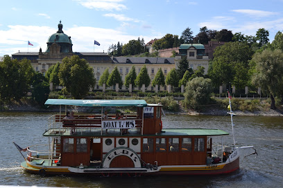 Restaurace na parníku