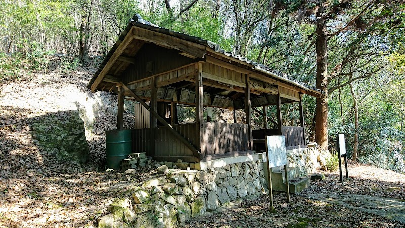 黒尾須賀神社