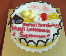 Holland Bakery Cibuluh photo