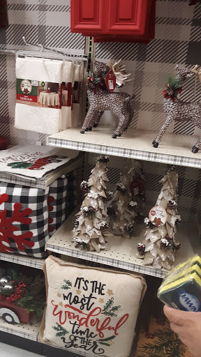 Discount Store «Big Lots», reviews and photos, 13852 Red Hill Ave, Tustin, CA 92780, USA