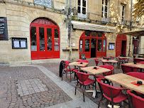 Atmosphère du Restaurant La Terrasse Saint-Pierre à Bordeaux - n°2