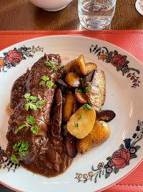 Plats et boissons du Restaurant de spécialités alsaciennes Brasserie Chez Hansi à Colmar - n°6