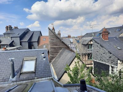 Honfleur-Cottage: L'appartement : Le charme à la française à Honfleur