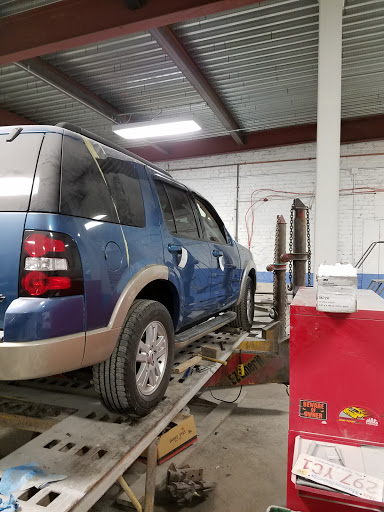 Auto Body Shop «E & T Auto Body Inc», reviews and photos, 153 Elm St, Waltham, MA 02453, USA