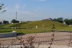 Sagarimatsu Central Park image