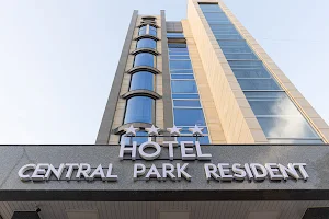 Central Park Resident 2022 Opening image