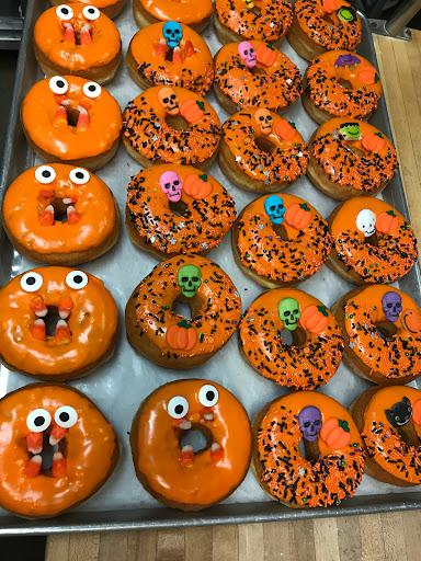 Donut Shop «Dulcet Gourmet Donut», reviews and photos, 23717 Vanowen St, Canoga Park, CA 91307, USA