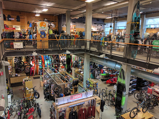 Camping Store «REI», reviews and photos, 1405 NW Johnson St, Portland, OR 97209, USA
