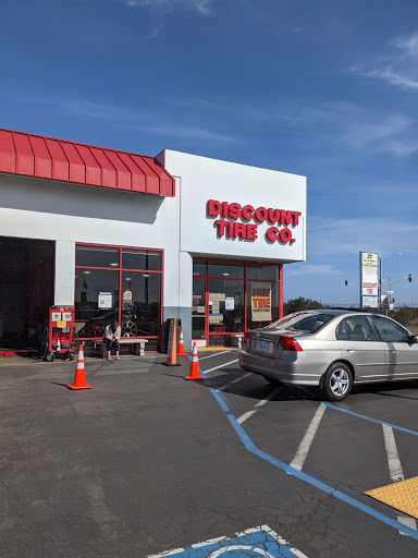Tire Shop «Discount Tire Store - San Diego, CA», reviews and photos, 5860 Miramar Rd, San Diego, CA 92121, USA
