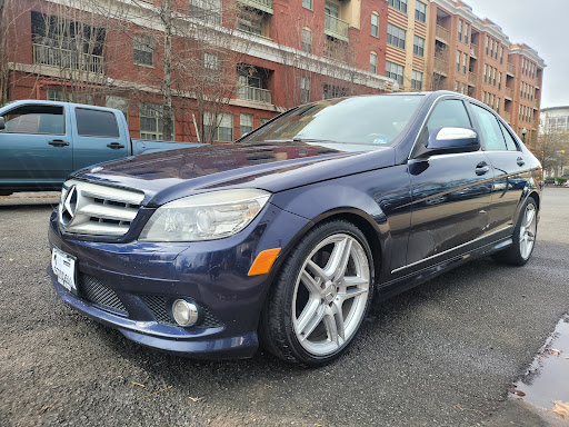 Used Car Dealer «H & R Auto», reviews and photos, 2825 Washington Blvd, Arlington, VA 22201, USA