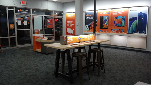 Cell Phone Store «Boost Mobile», reviews and photos, 33 W Main St, Vernon, CT 06066, USA
