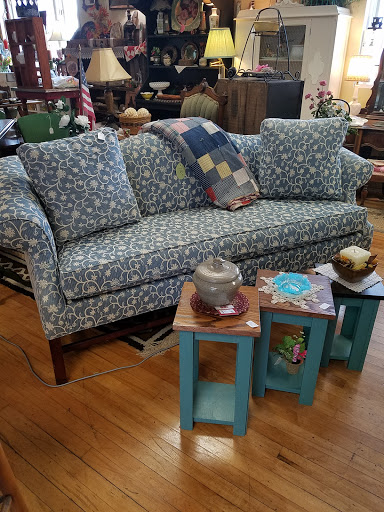 Antique Store «Antiques & Rusty Relics», reviews and photos, 3570 Fancher Rd, Holley, NY 14470, USA