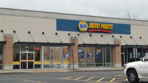 NAPA Auto Parts - Genuine Parts Company, 221 Brook Forest Ave, Shorewood, IL 60404, USA, 