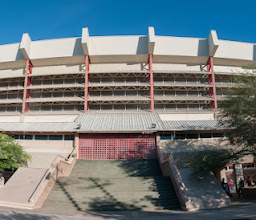 Alberca Ana Gabriela Guevara photo