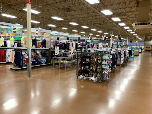 Grocery Store «Kroger Marketplace», reviews and photos, 635 Chestnut Dr, Walton, KY 41094, USA