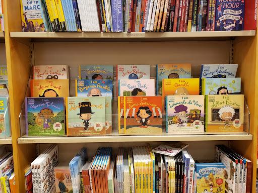 Book Store «Barnes & Noble», reviews and photos, 1201 Lake Woodlands Dr, The Woodlands, TX 77380, USA